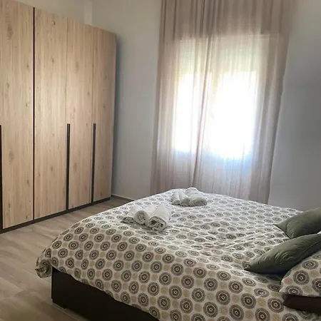 Lucia's Quarto em Acomodações Particulares *